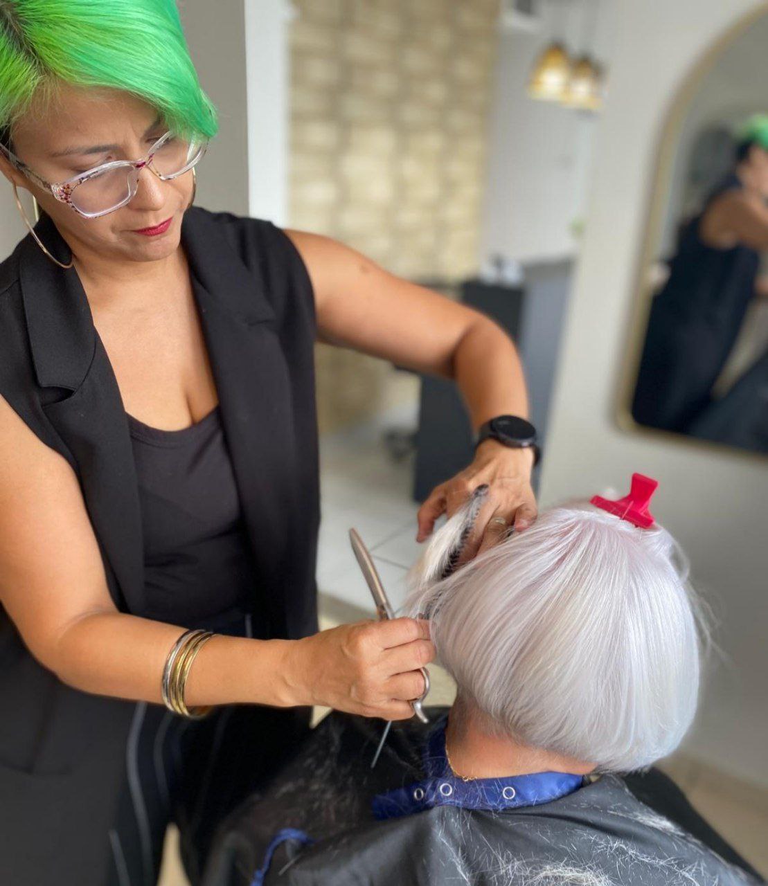 photo_5125410733653953419_y